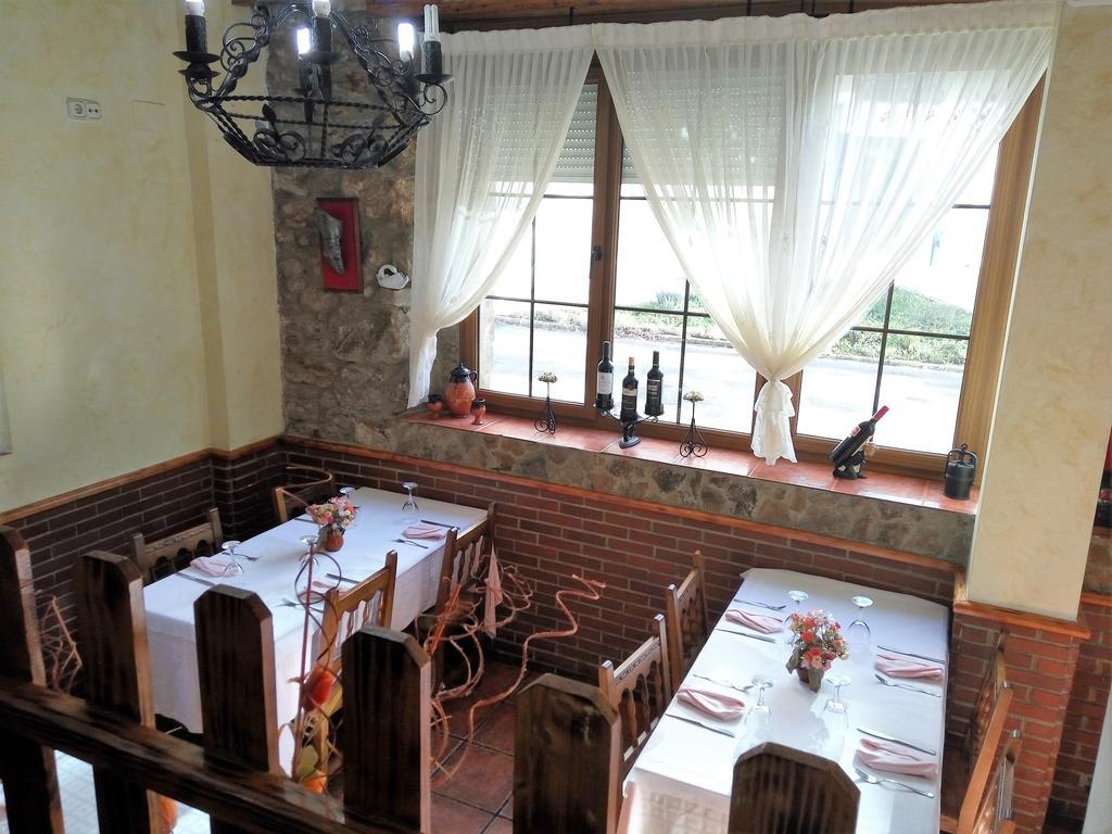 Hotel Rural La Piedra Arija Екстер'єр фото